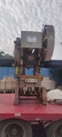 泗岸回收旧冲床,廉江回收旧冲床设备价格，回收开式可倾冲床多年经验
