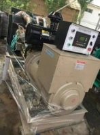 哈尔滨地区热销康明斯300KW柴油发电机组2016年生产企业备用电源